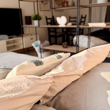 'Das kleine Feine' - Ruhige, helle Ferienwohnung mit Parkplatz und Balkon Pforzheim Exterior foto