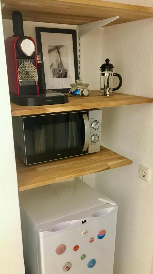 'Das kleine Feine' - Ruhige, helle Ferienwohnung mit Parkplatz und Balkon Pforzheim Exterior foto